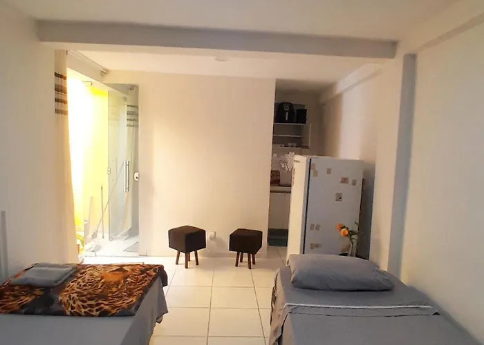 Quarto de hóspede entrada externa Rio de Janeiro